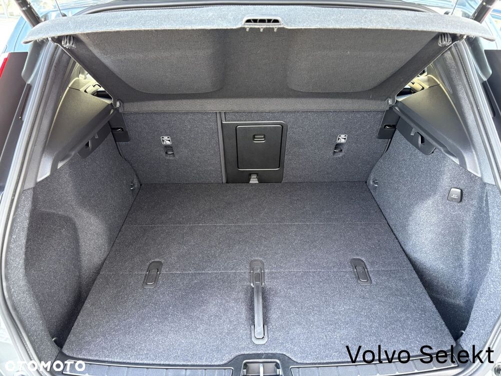 Volvo XC 40 - 26