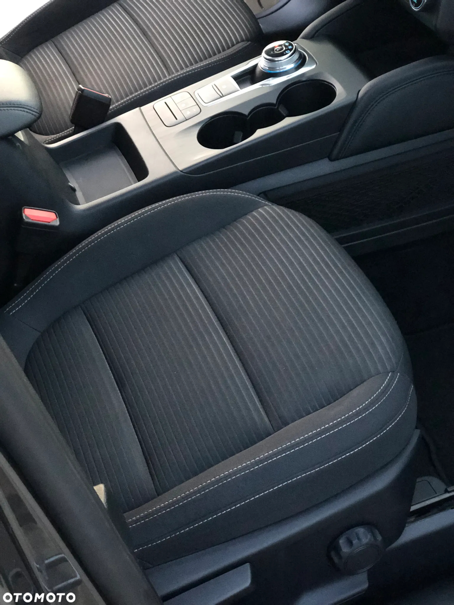 Ford Kuga 1.5 EcoBlue TITANIUM - 23