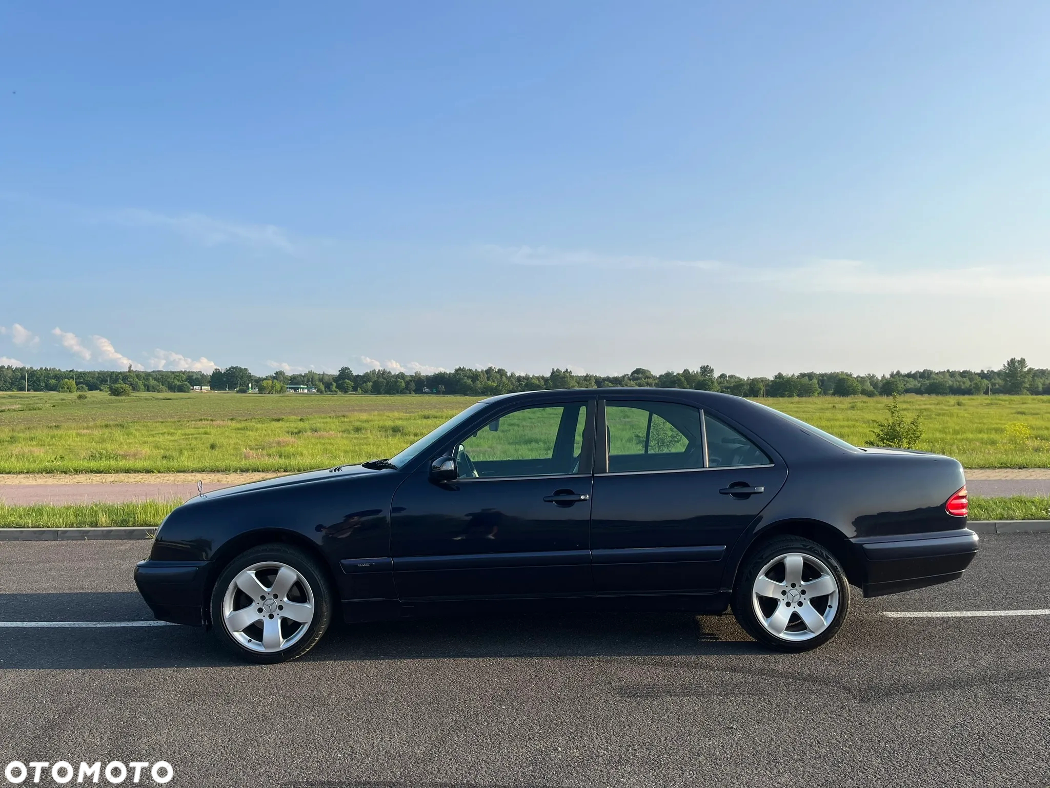 Mercedes-Benz Klasa E - 2