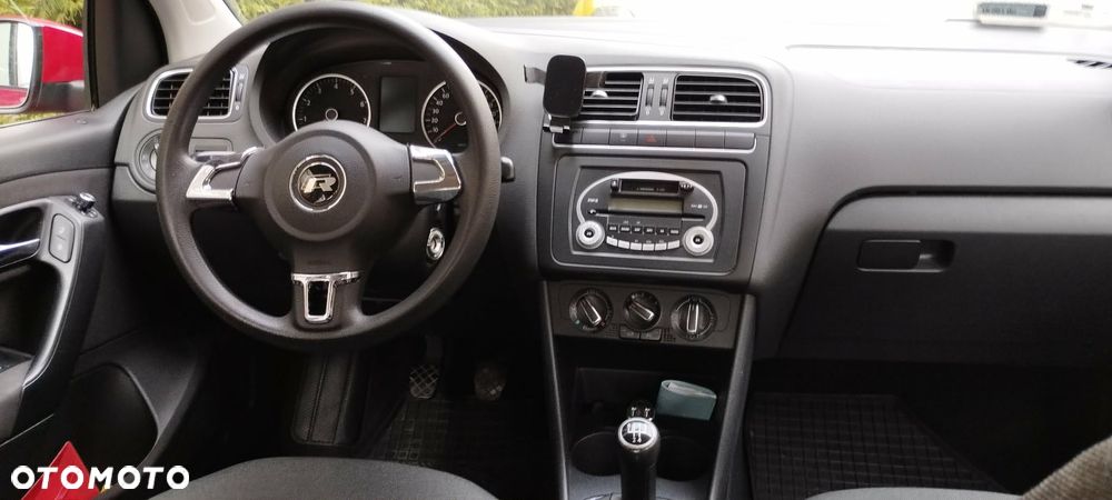 Volkswagen Polo 1.4 16V Comfortline - 20