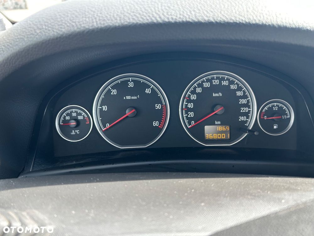 Opel Vectra 1.9 CDTI - 10