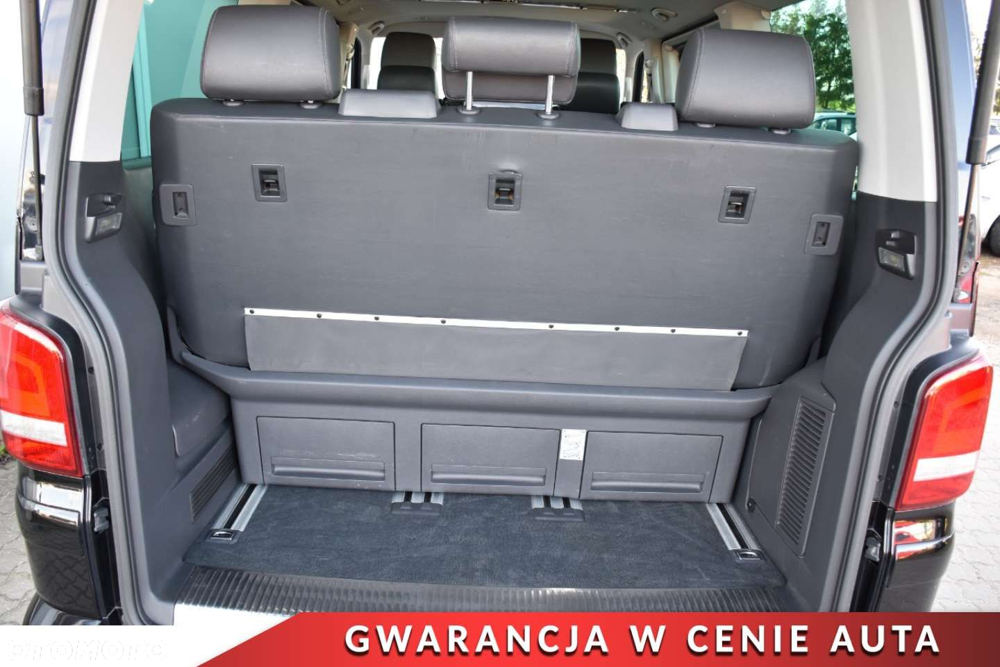 Volkswagen Multivan - 23