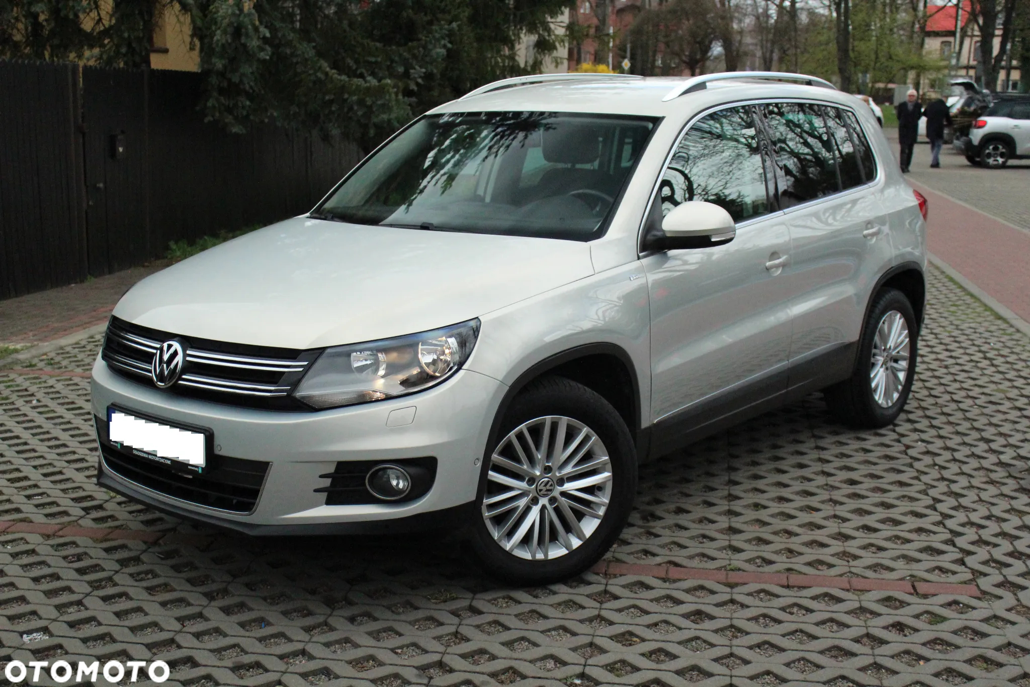 Volkswagen Tiguan 2.0 TDI DPF BlueMotion Technology Cup Sport & Style - 3