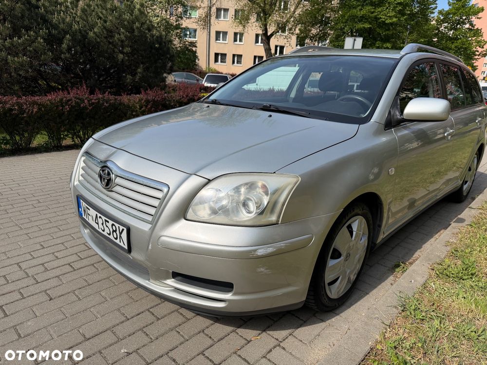 Toyota Avensis - 21
