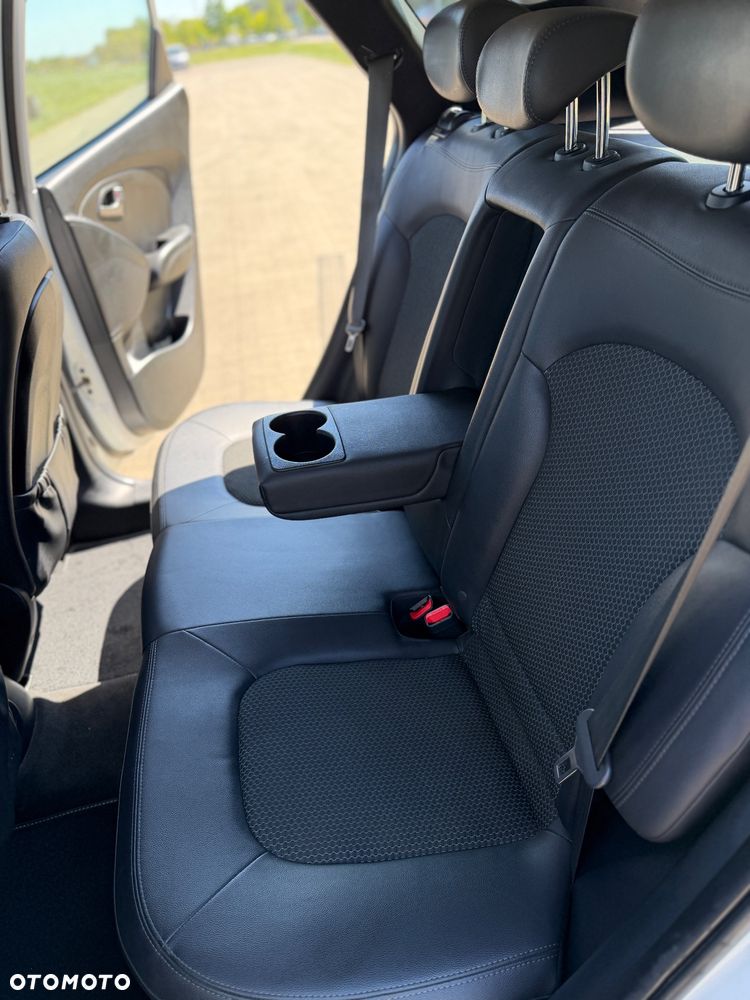 Hyundai ix35 1.6 2WD blue Comfort - 24