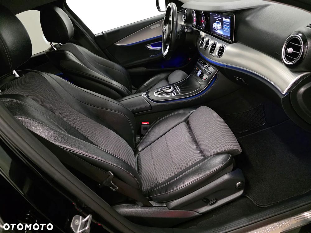 Mercedes-Benz Klasa E 220 d 9G-TRONIC AMG Line - 18