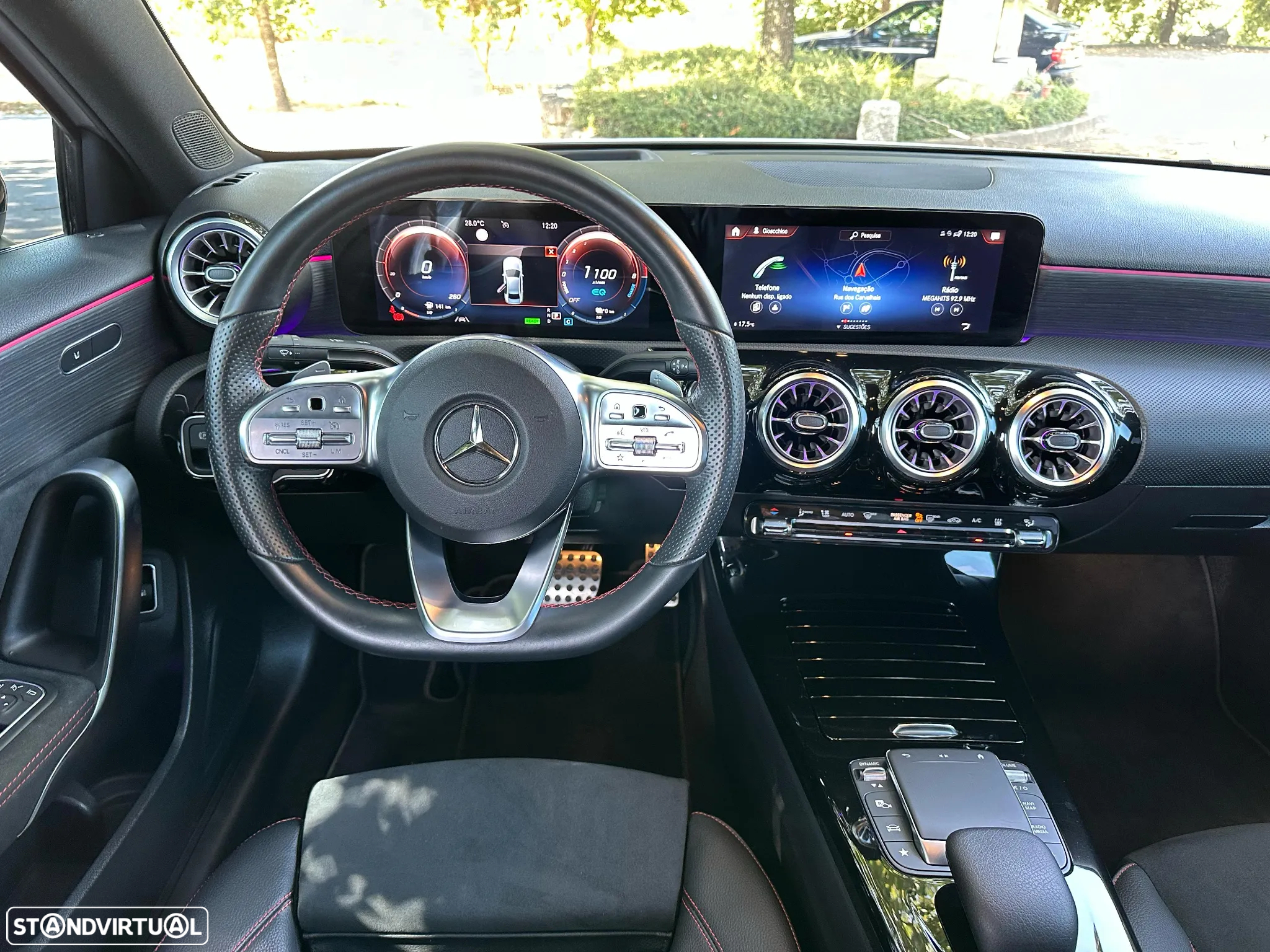 Mercedes-Benz A 250 Limousine e AMG Line - 29