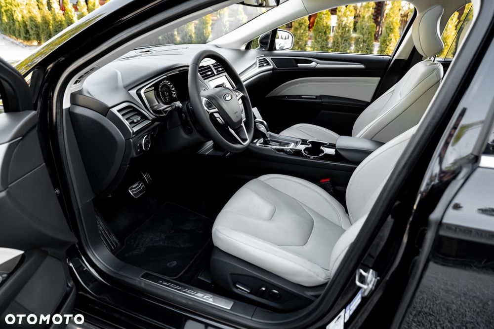 Ford Mondeo 2.0 EcoBoost ST-Line - 15