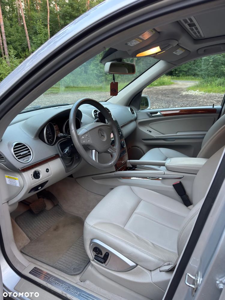Mercedes-Benz GL 450 - 9