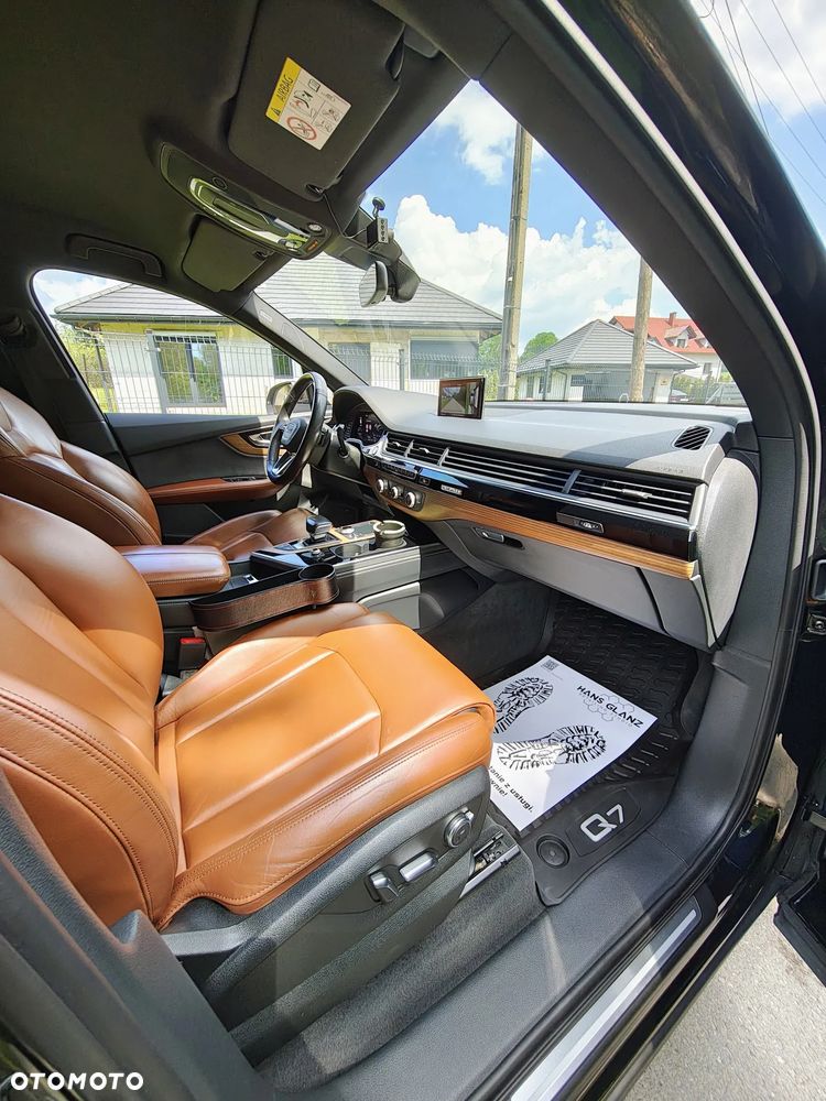 Audi Q7 - 9