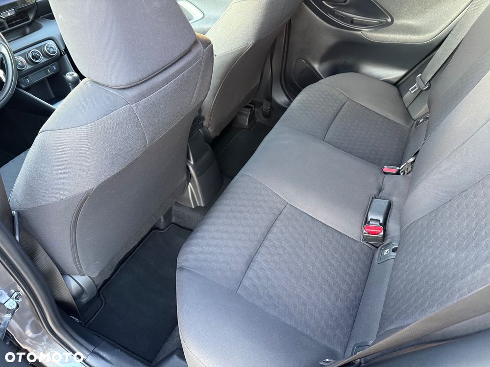 Toyota Yaris 1.5 Comfort - 13