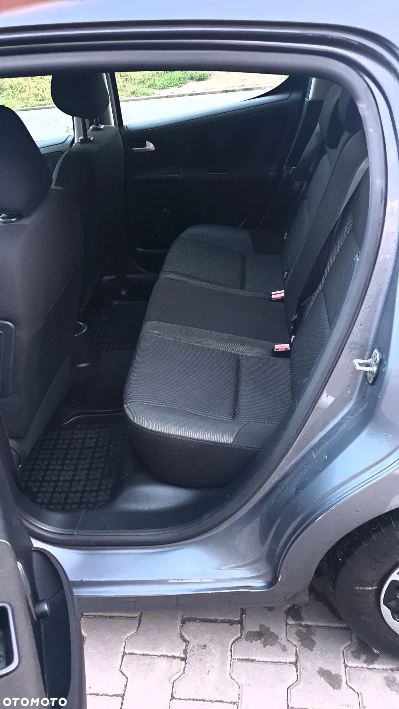 Peugeot 207 - 10