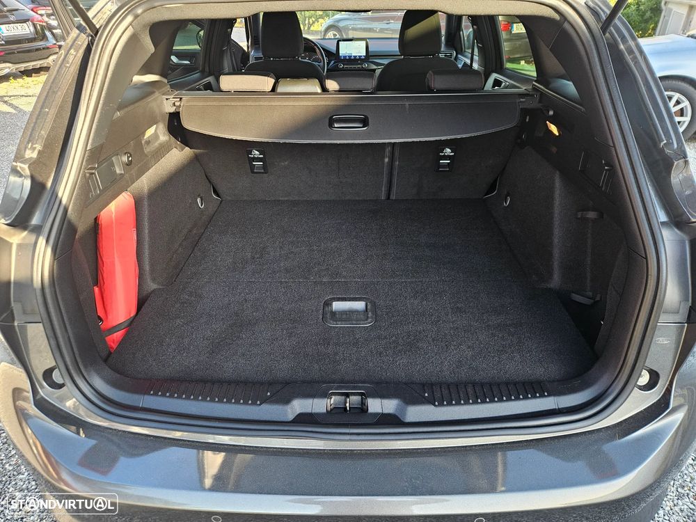 Ford Focus SW 1.0 EcoBoost ST-Line - 30