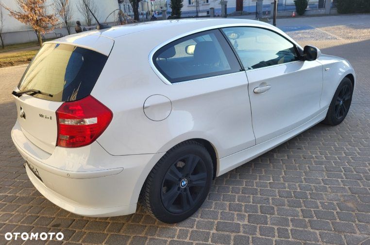 BMW Seria 1 116d - 2