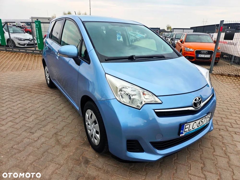 Toyota Verso S 1.33 Premium - 24