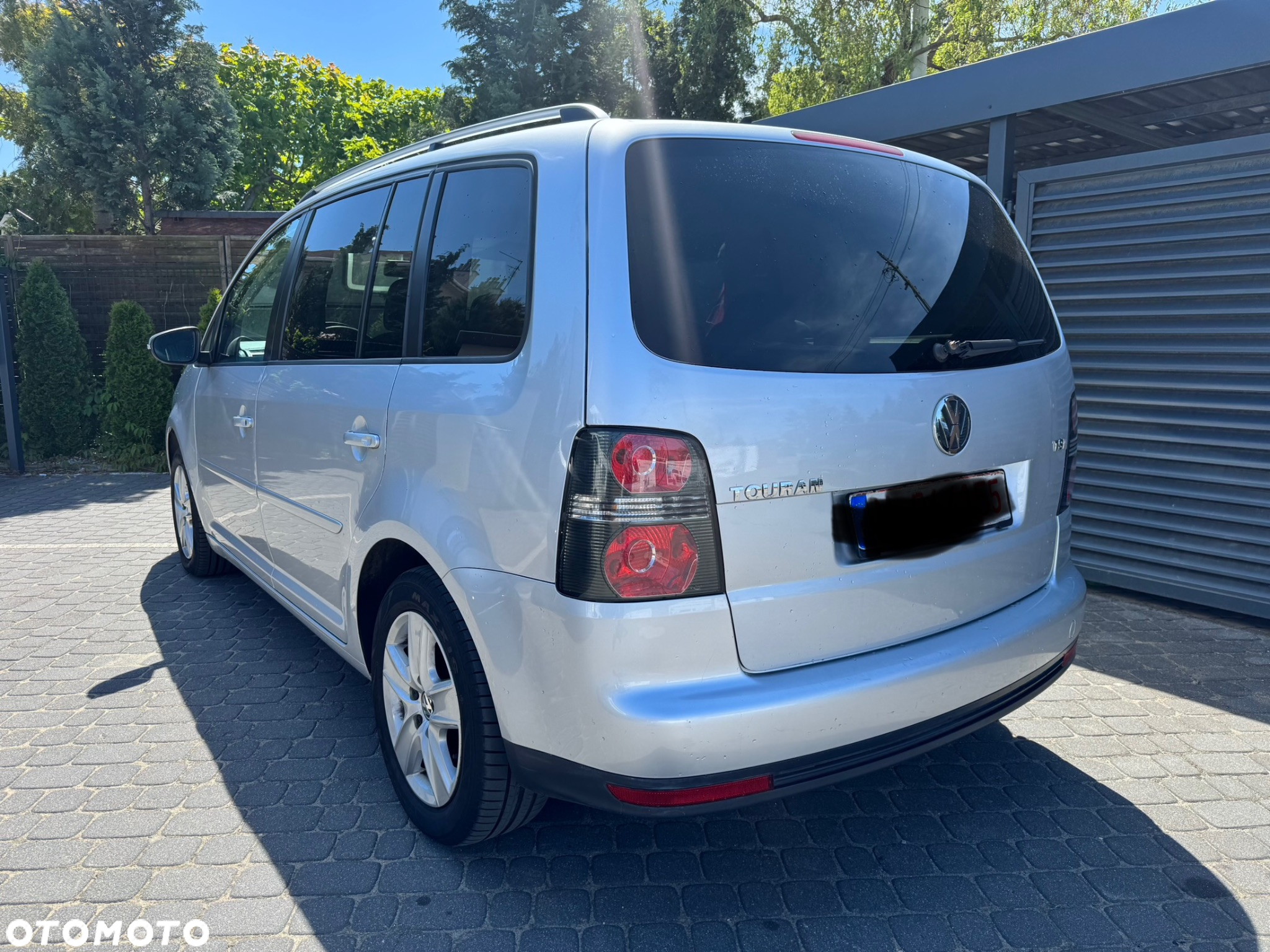 Volkswagen Touran 1.4 TSI Trendline DSG - 4