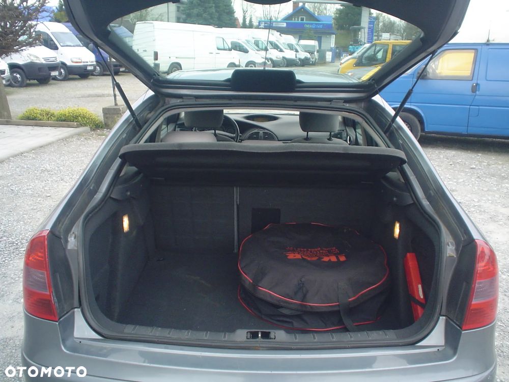 Citroën C5 II 2.0i 16V Exclusive - 8