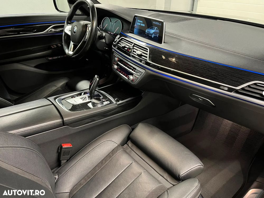 BMW Seria 7 730d Aut. - 24