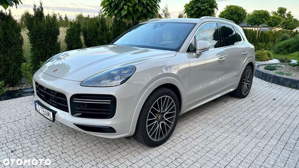 Porsche Cayenne Turbo - 1