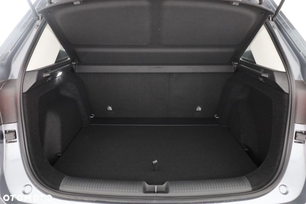 MG ZS 1.5 HEV+ Standard - 9