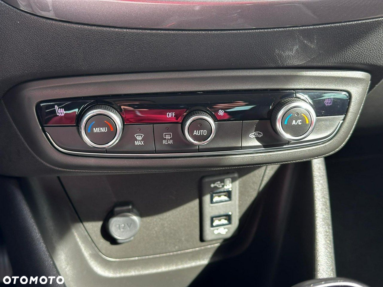 Opel Crossland X 1.2 Start/Stop Innovation - 31