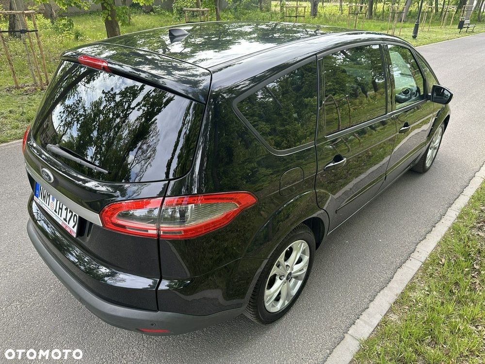 Ford S-Max - 10