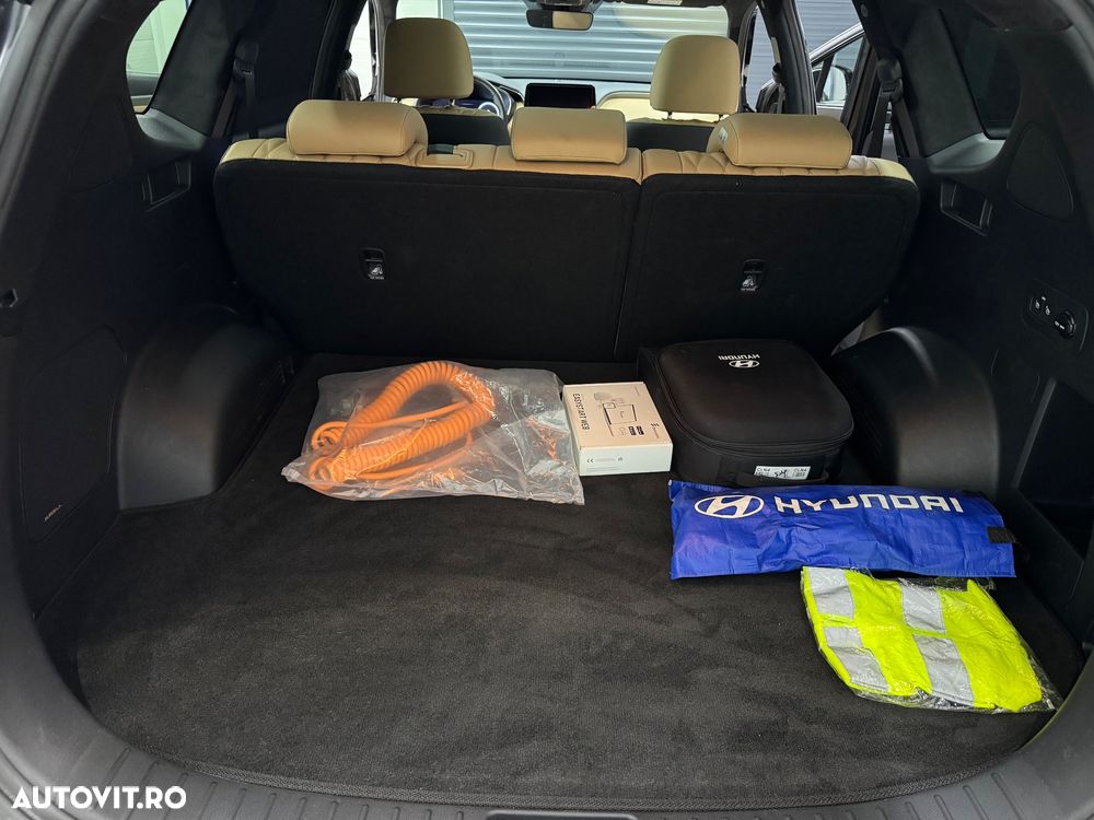 Hyundai Santa Fe 1.6 Plugin-Hybrid 4WD Prime - 32