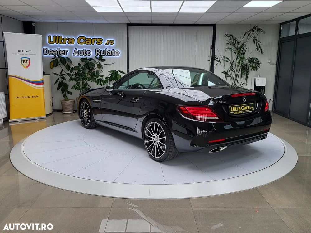 Mercedes-Benz SLC 300 9G-TRONIC - 11
