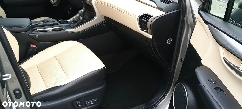Lexus NX 200t Elegance AWD - 7