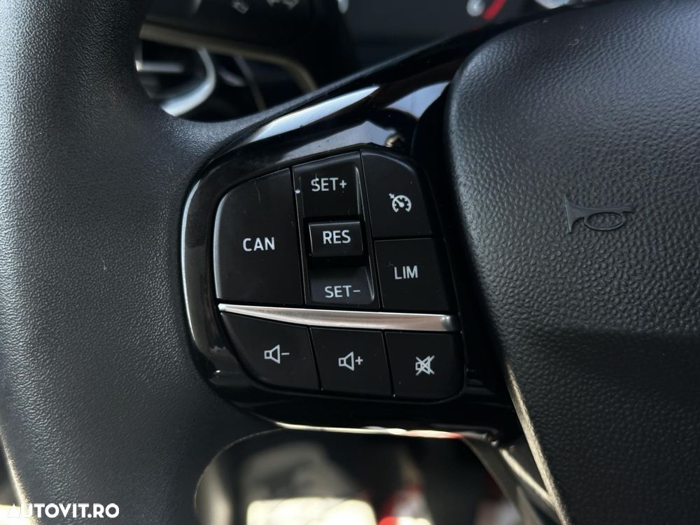 Ford Fiesta - 16