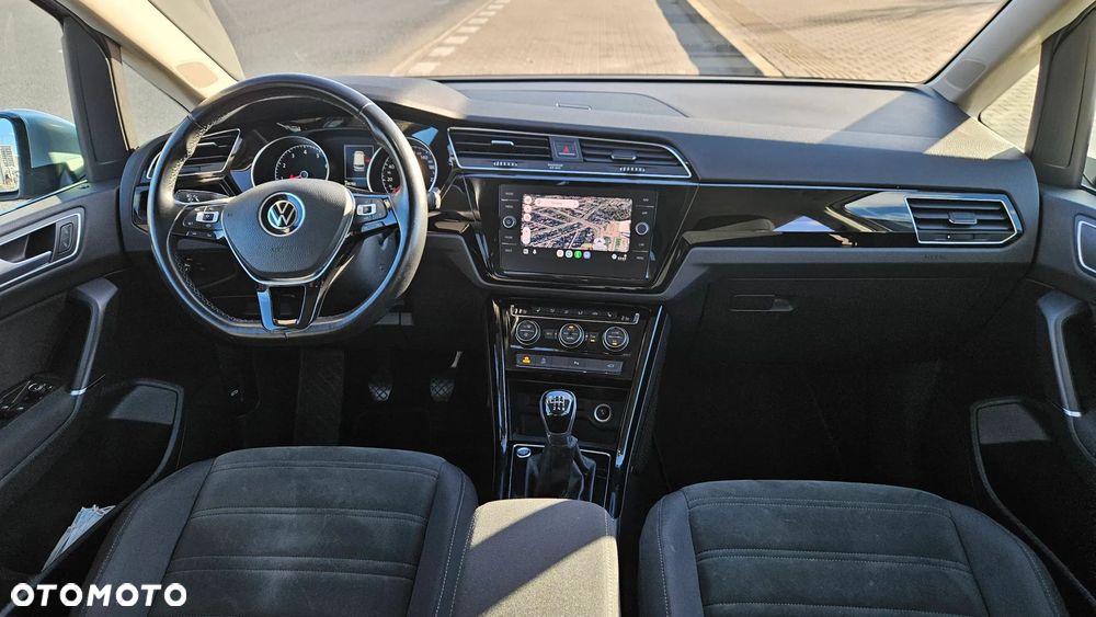Volkswagen Touran 1.5 TSI EVO Highline - 2