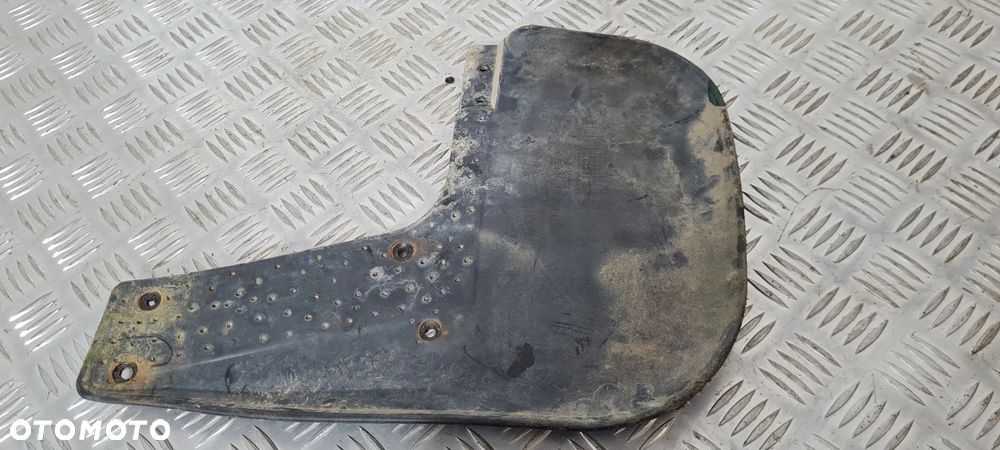 Hyundai Galloper Chlapacz Przód - 4