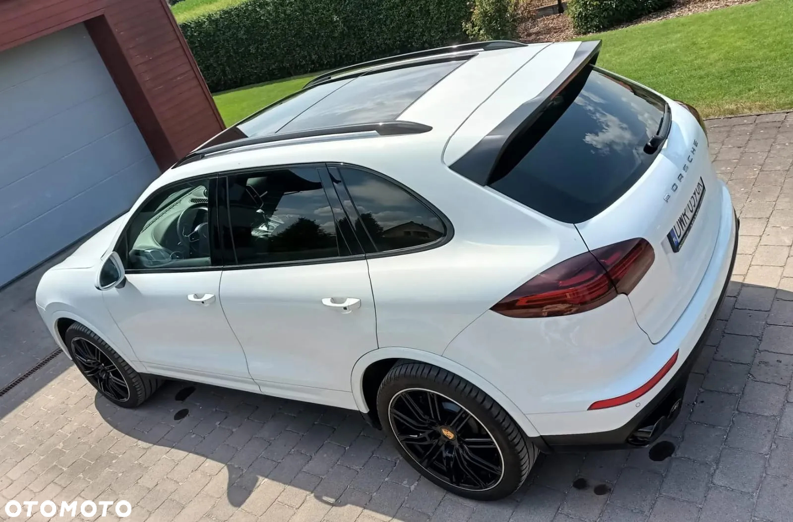 Porsche Cayenne Diesel Platinum Edition - 3