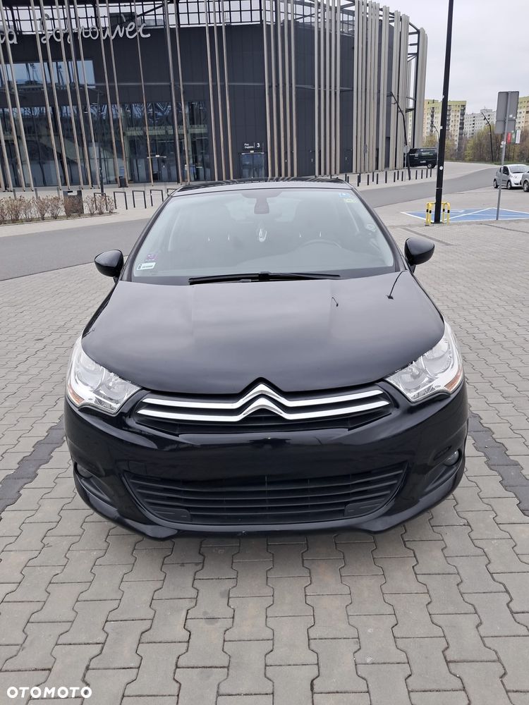 Citroën C4 HDi 110 Attraction - 2