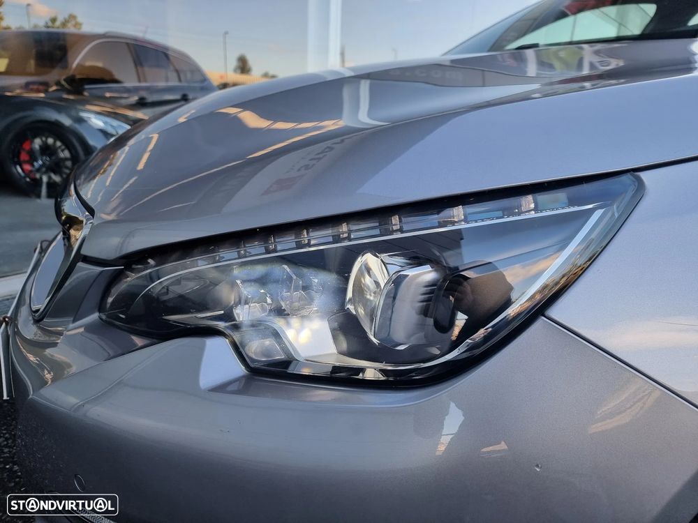 Peugeot 308 SW 1.5 BlueHDi GT EAT8 - 7