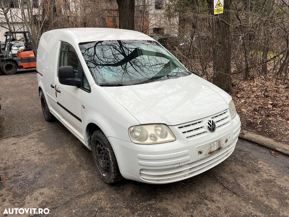 Dezmembrez VW Volkswagen Caddy 2010 alb 1,4 benzina BUD - 1