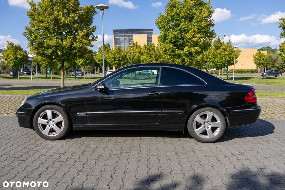 Mercedes-Benz CLK - 6