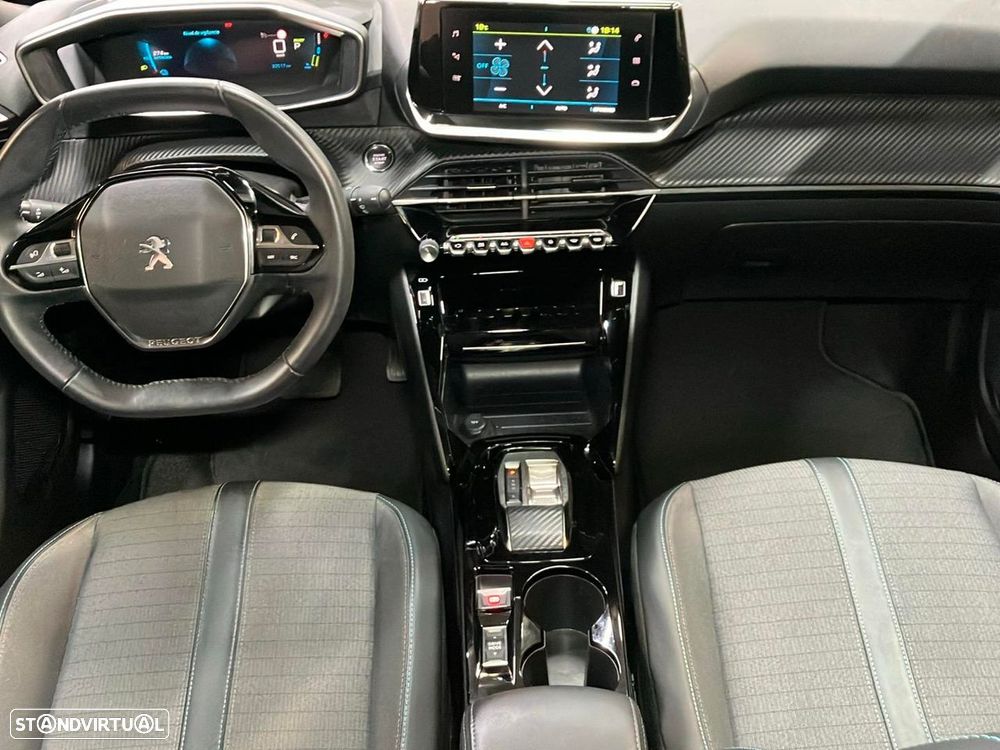 Peugeot e-2008 54 kWh Allure - 11