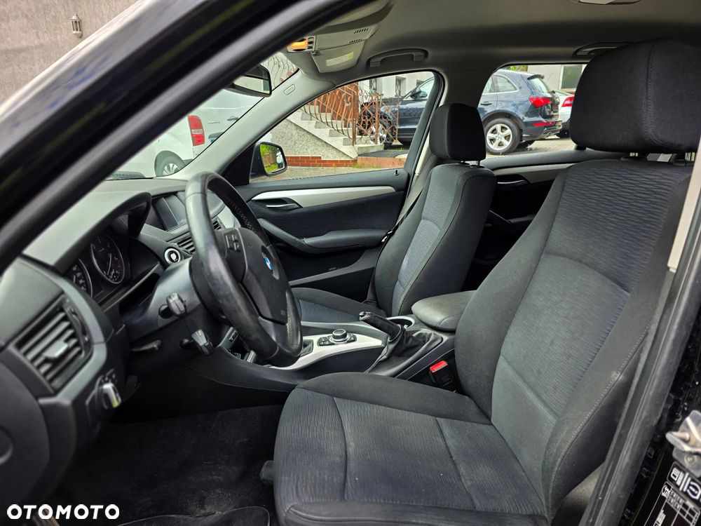 BMW X1 xDrive18d xLine - 8