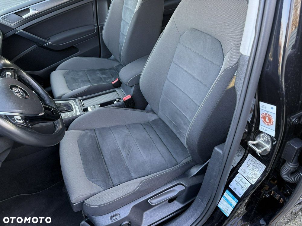 Volkswagen Golf - 15