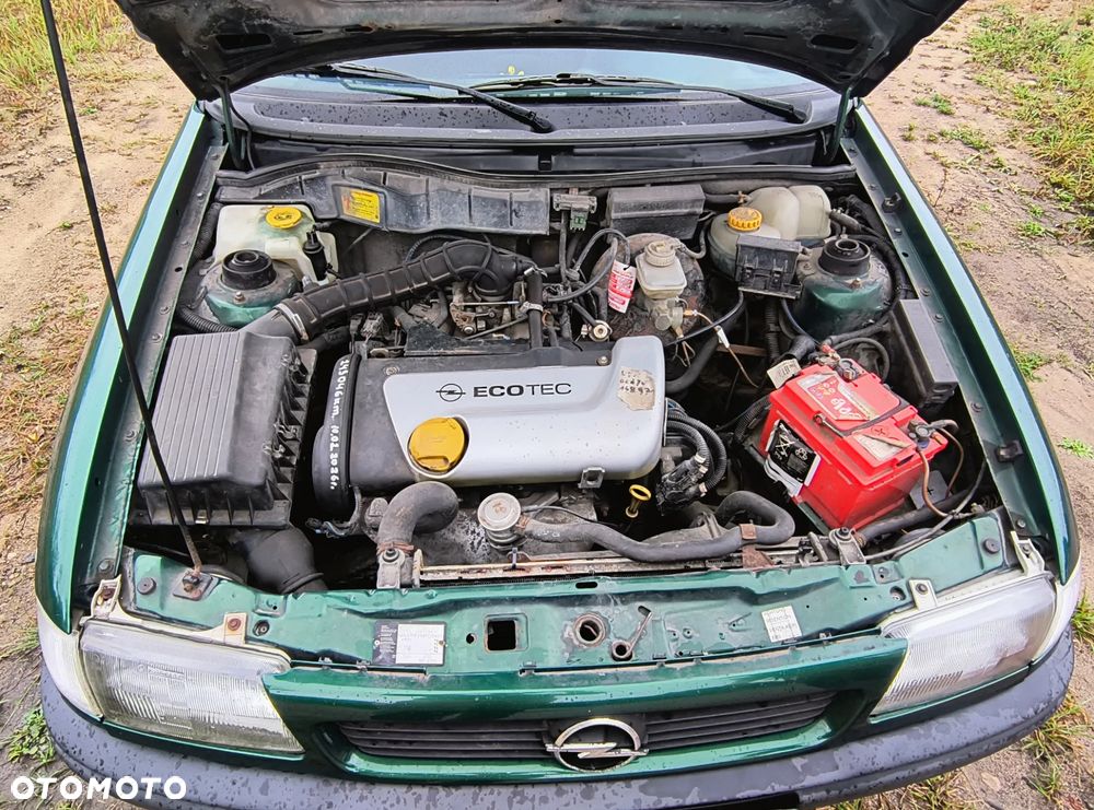 Opel Astra - 16