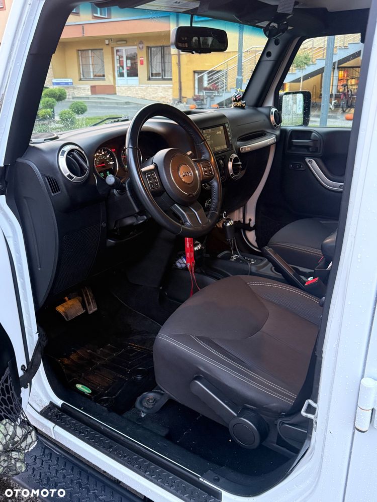 Jeep Wrangler 3.6 Unlim Sahara - 15