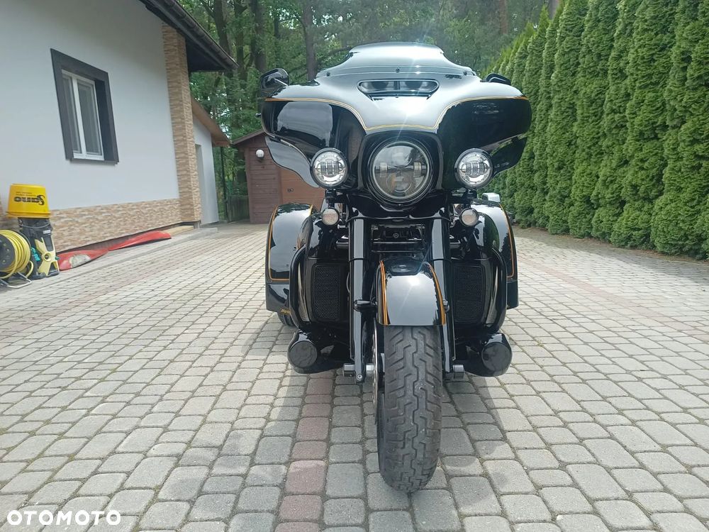Harley-Davidson FLHTCU Ultra - 14