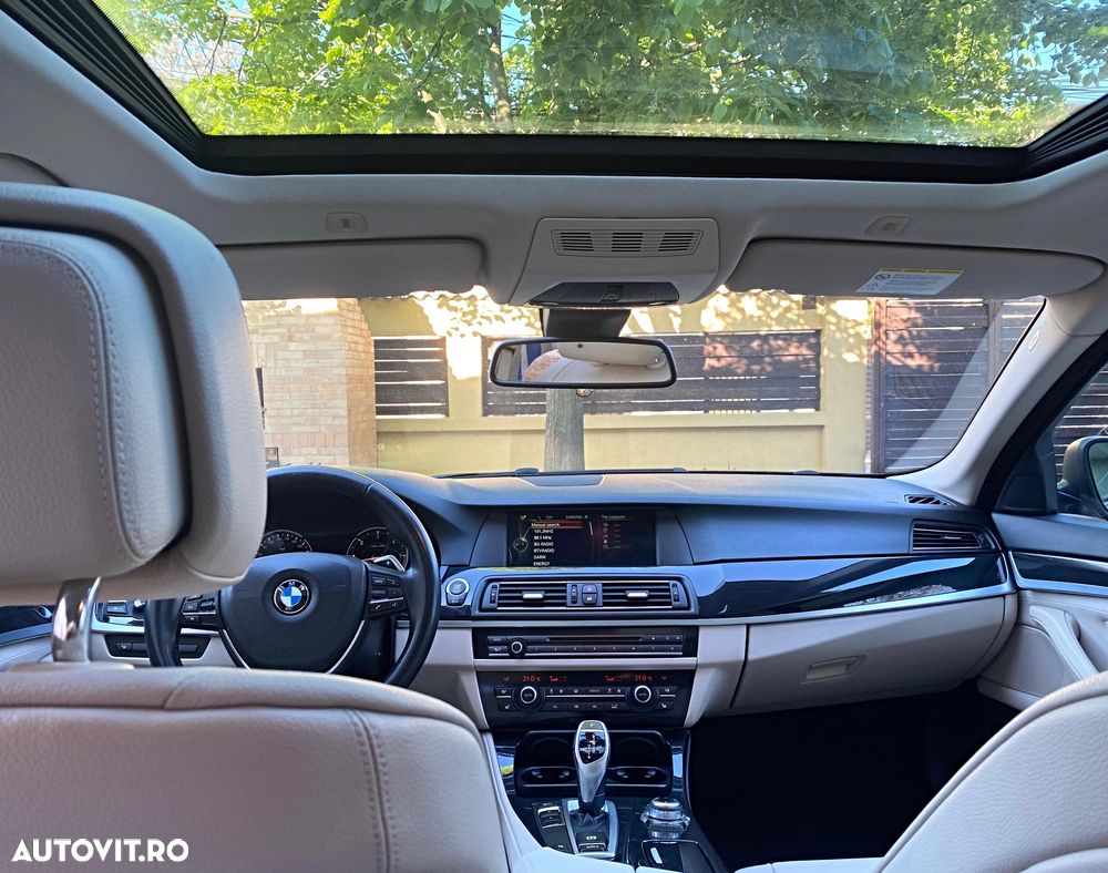 BMW Seria 5 525d xDrive - 9
