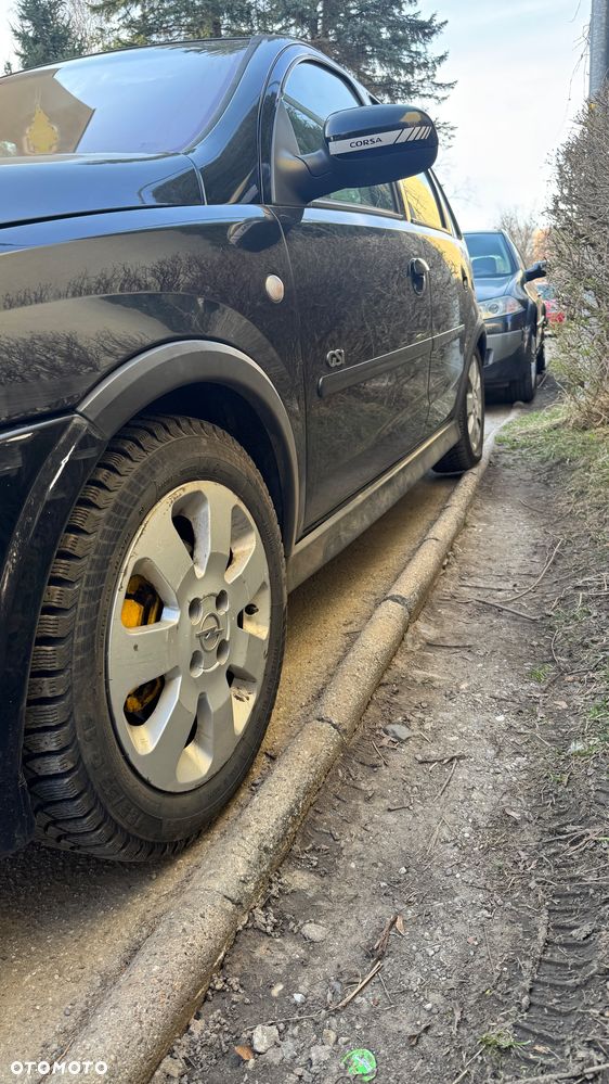 Opel Corsa 1.8 16V Sport - 3