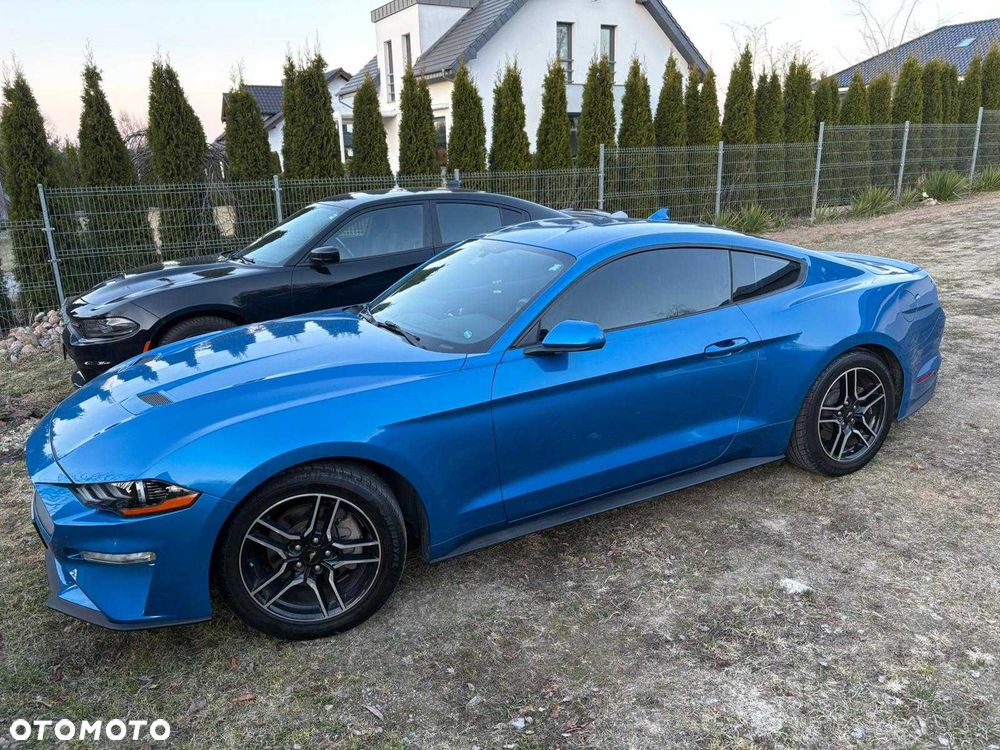 Ford Mustang - 6