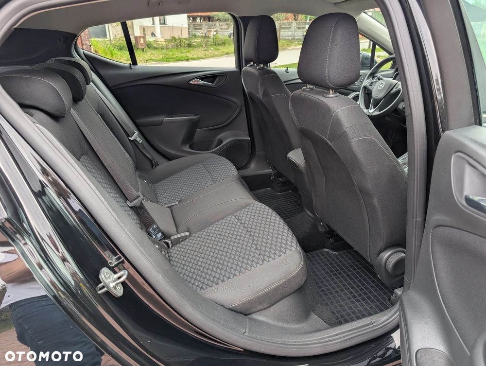 Opel Astra 1.4 T GPF Enjoy S&S - 19