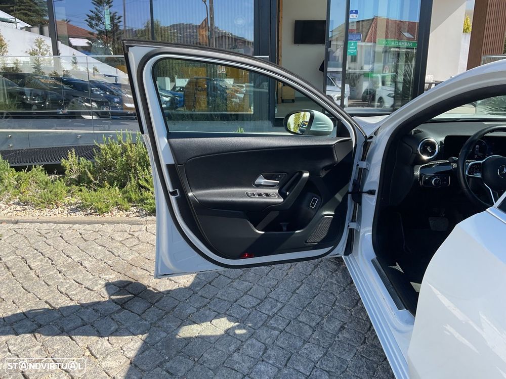 Mercedes-Benz A 250 e Style Plus - 21