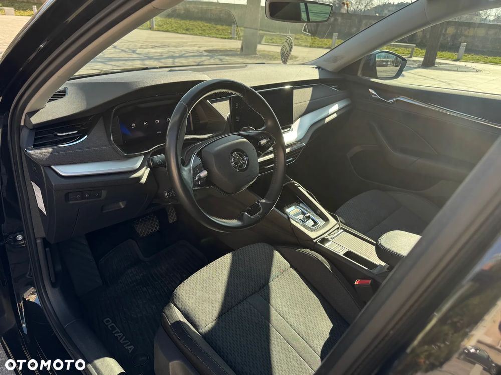 Skoda Octavia - 8