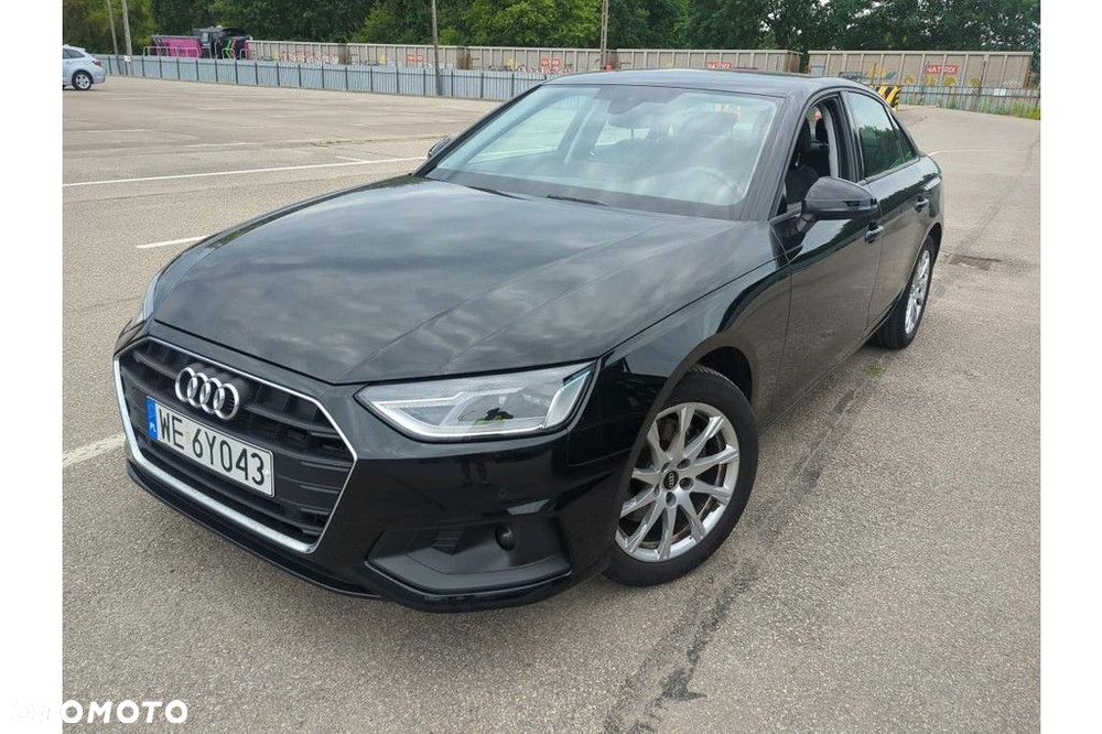 Audi A4 Limousine - 1